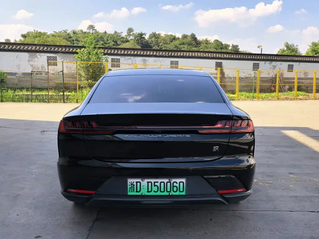 BYD Han — миниатюра 5