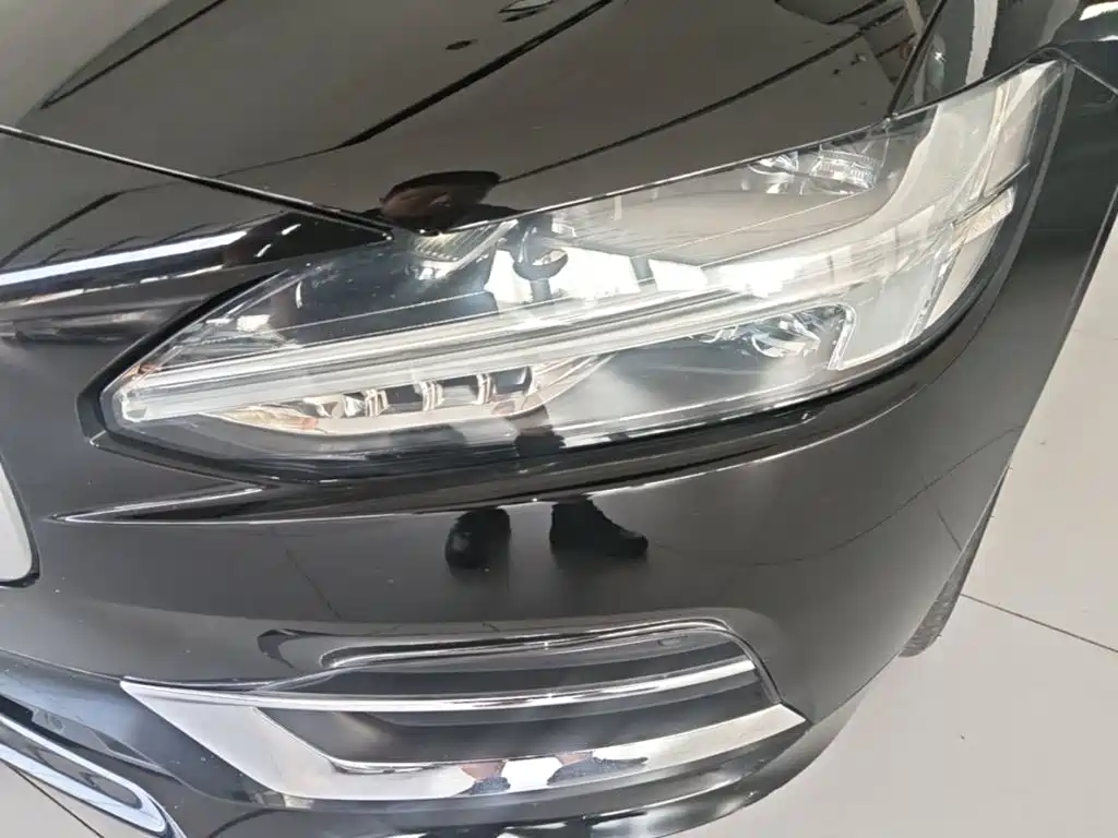 Volvo S90 — миниатюра 24