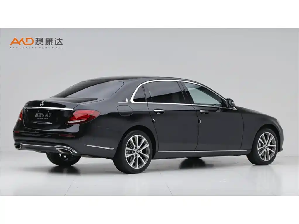 Mercedes-Benz E-Class — миниатюра 3