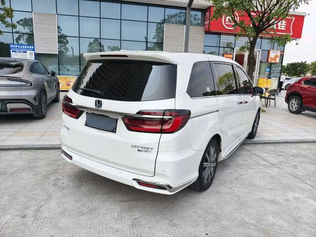 Honda Odyssey — миниатюра 8