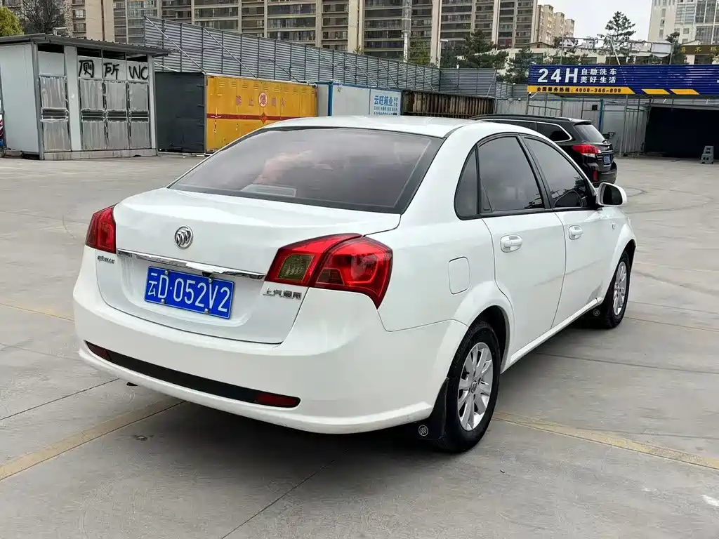 Buick Excelle — миниатюра 9