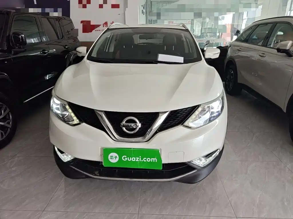 Nissan Qashqai — миниатюра 3