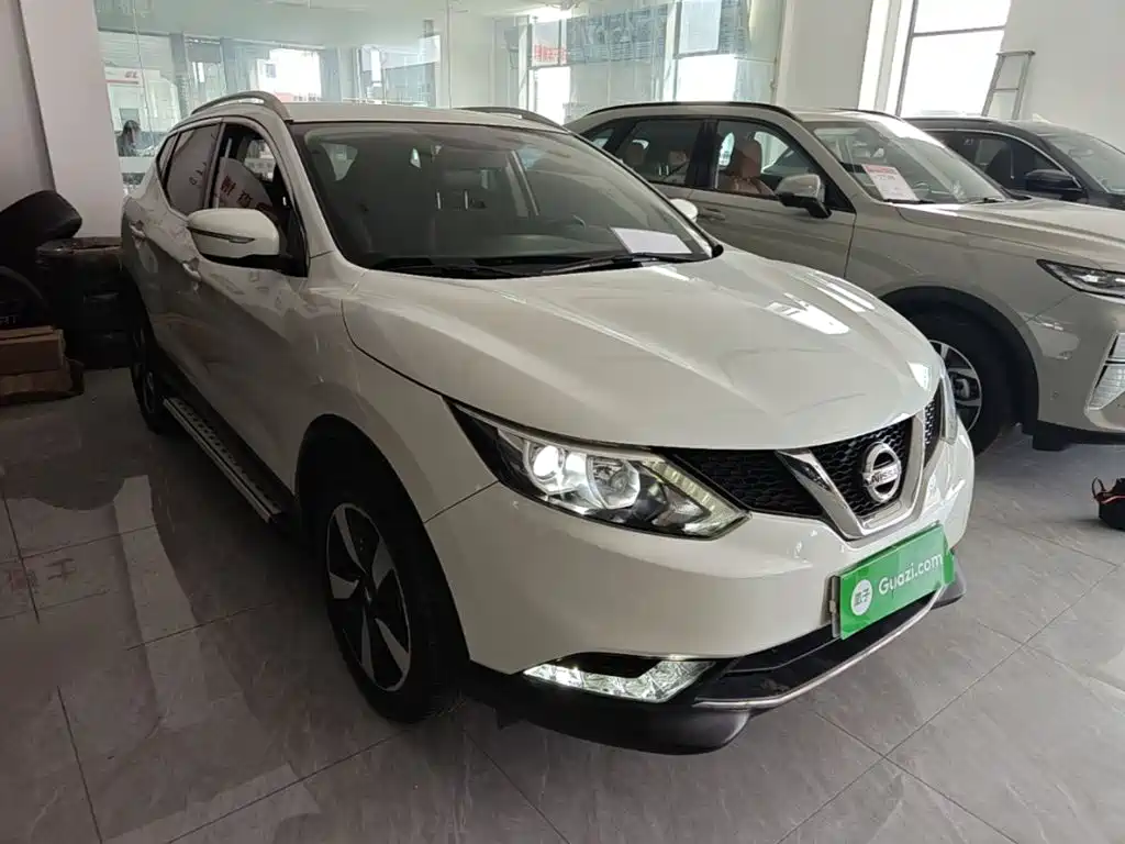 Nissan Qashqai — миниатюра 4