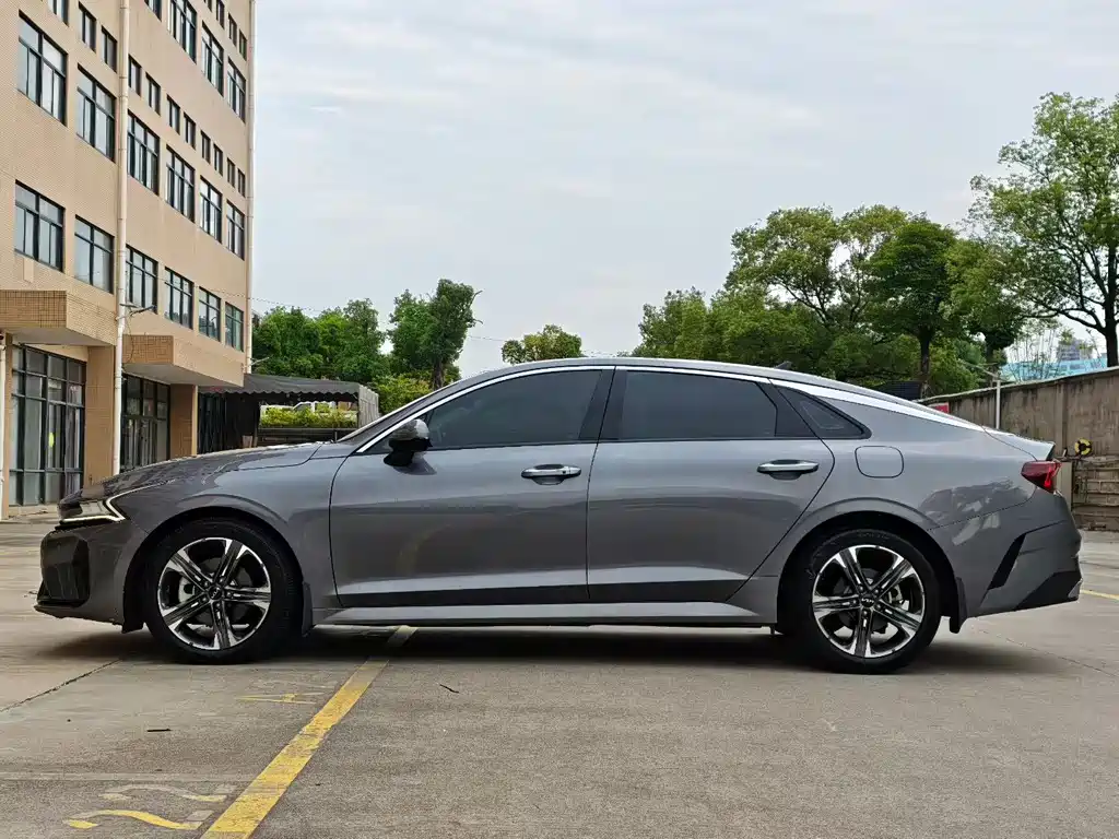 Kia K5 — миниатюра 3
