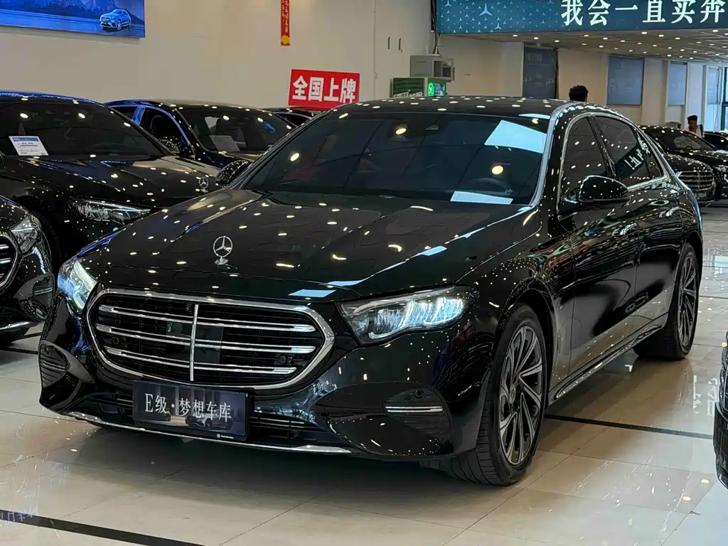 Mercedes-Benz E-Class — миниатюра 13