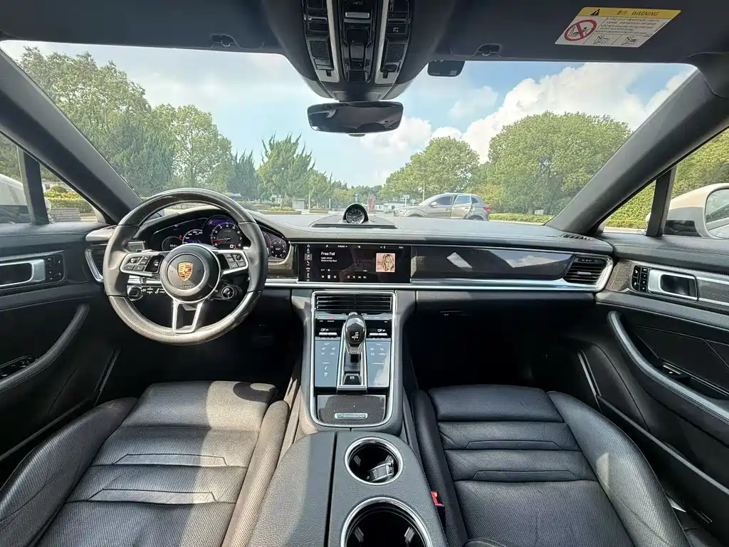 Porsche Panamera — миниатюра 5