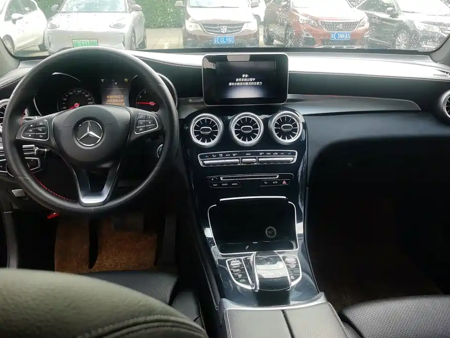 Mercedes-Benz GLC — миниатюра 12