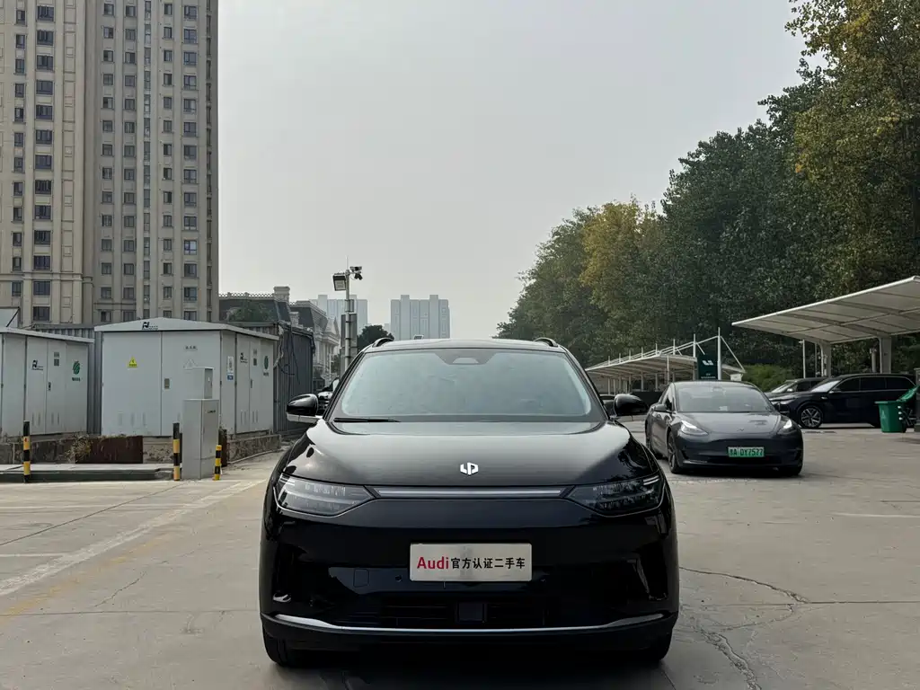 Leapmotor Leapmotor C11 — миниатюра 2