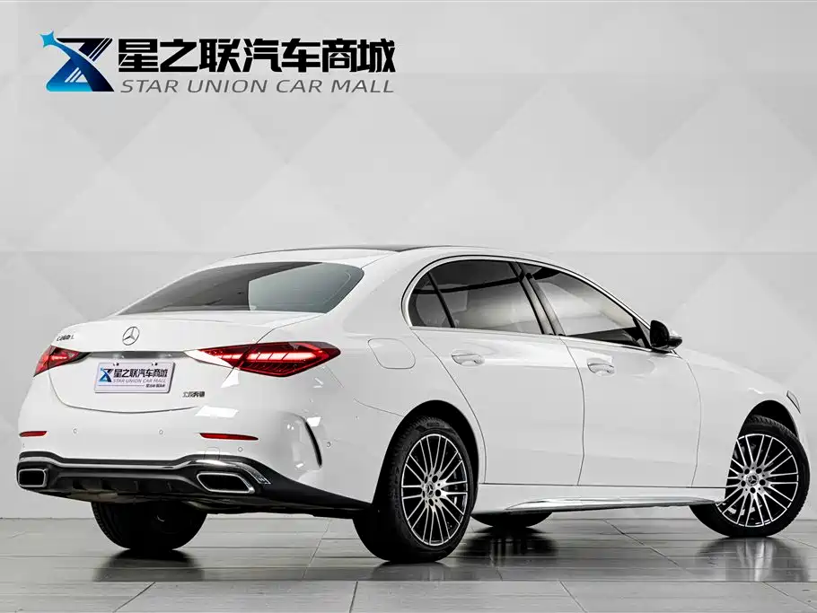 Mercedes-Benz C-Class — миниатюра 6