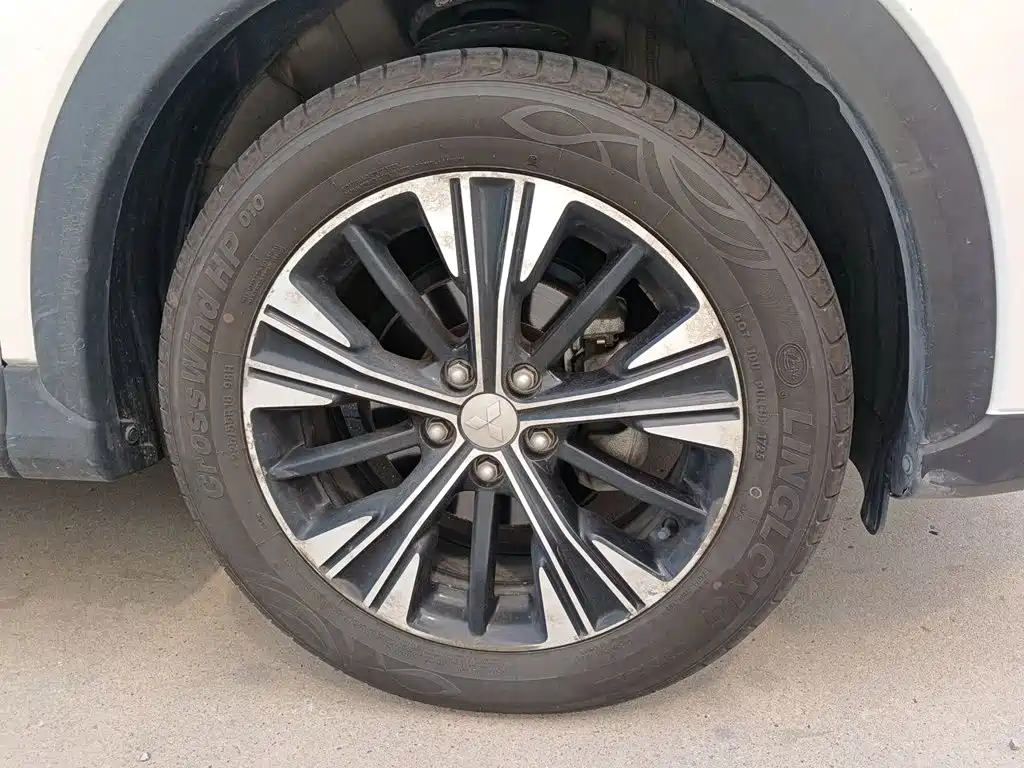 Mitsubishi Eclipse Cross — миниатюра 24