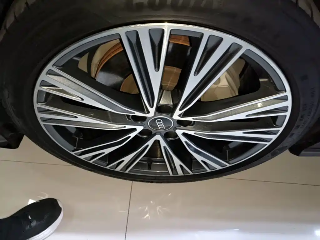 Audi A6L — миниатюра 25