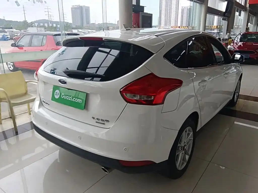 Ford Focus — миниатюра 7