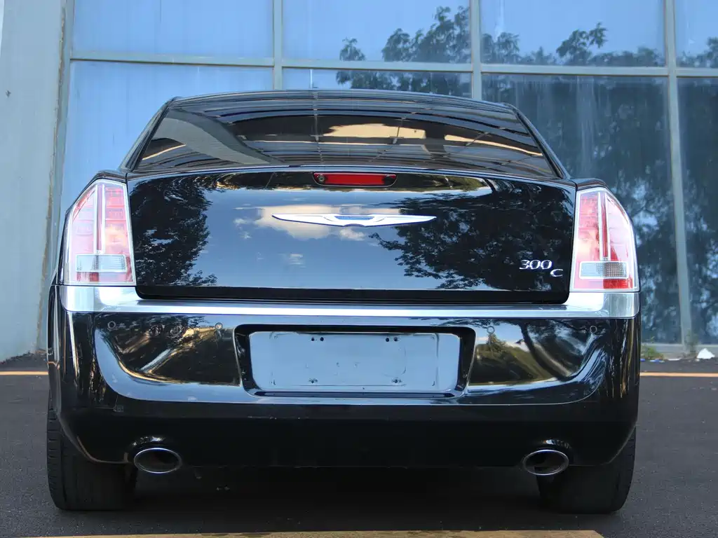 Chrysler 300C — миниатюра 8