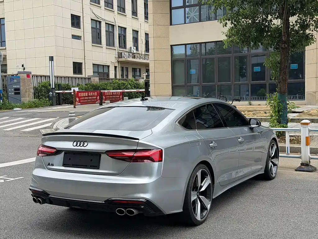 Audi A5 (Import) — миниатюра 13