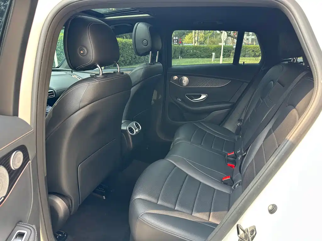 Mercedes-Benz EQC — миниатюра 8