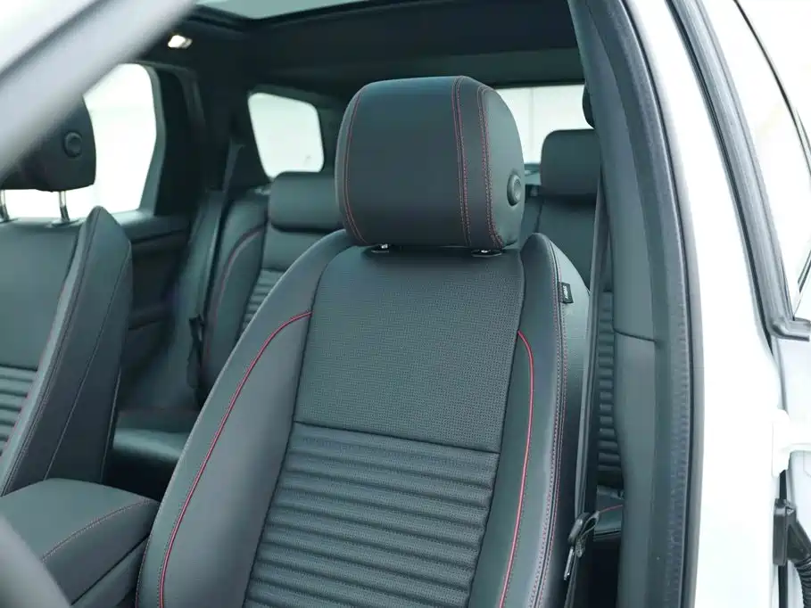Land Rover Discovery Sport — миниатюра 12