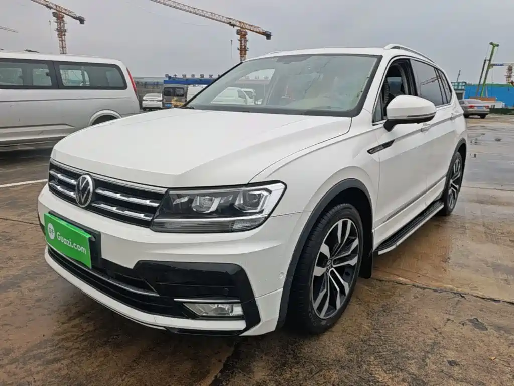 Volkswagen Tiguan L — миниатюра 2
