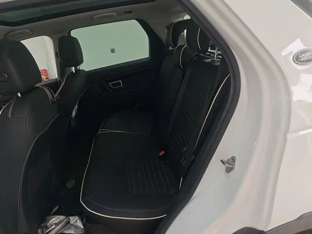 Land Rover Discovery Sport — миниатюра 17