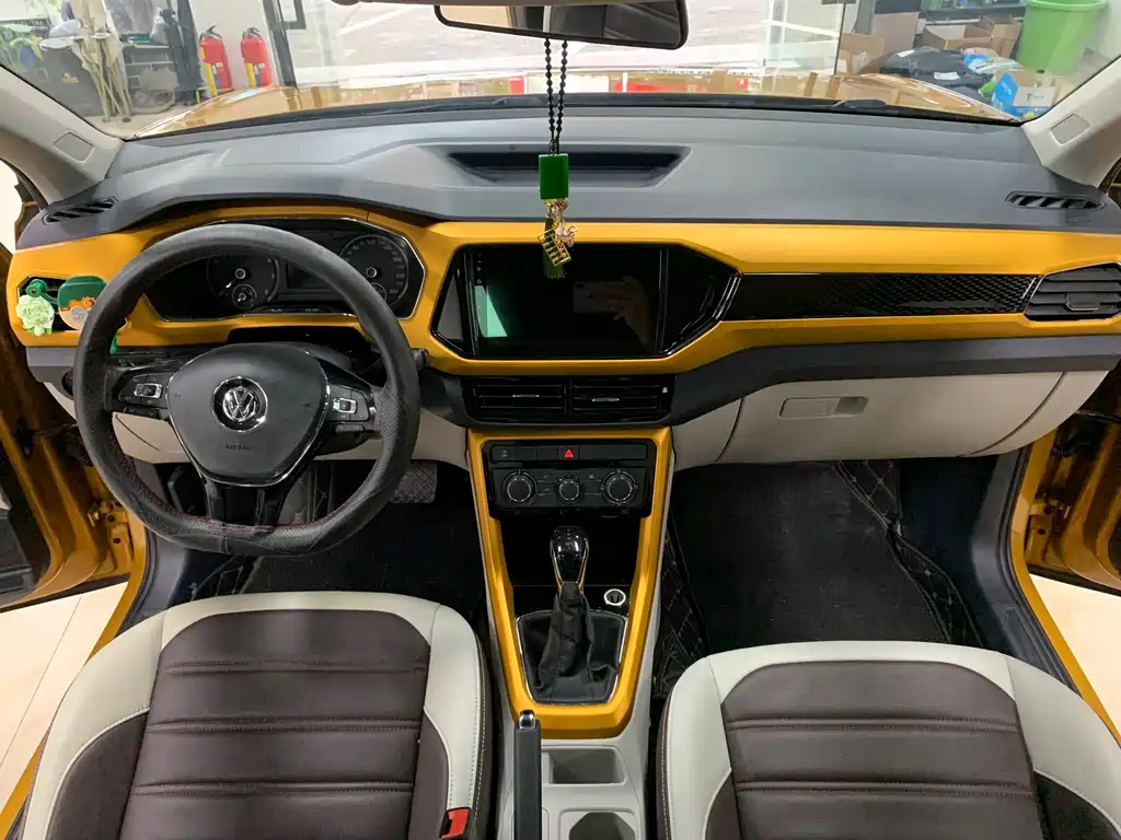 Volkswagen T-Cross — миниатюра 12