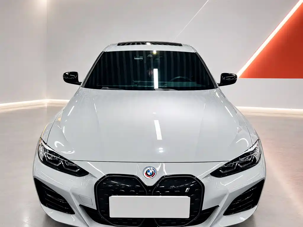 BMW i4 — миниатюра 2