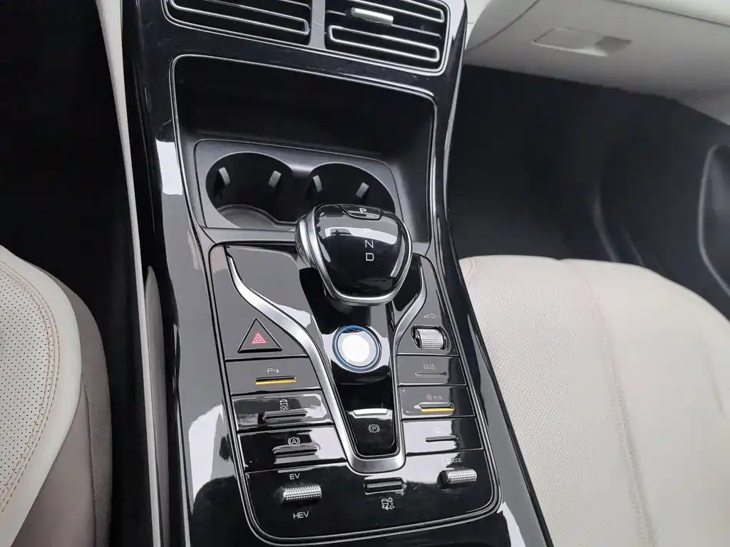 BYD Qin PLUS — миниатюра 13