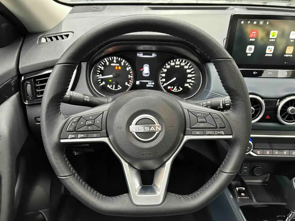 Nissan X-Trail — миниатюра 8