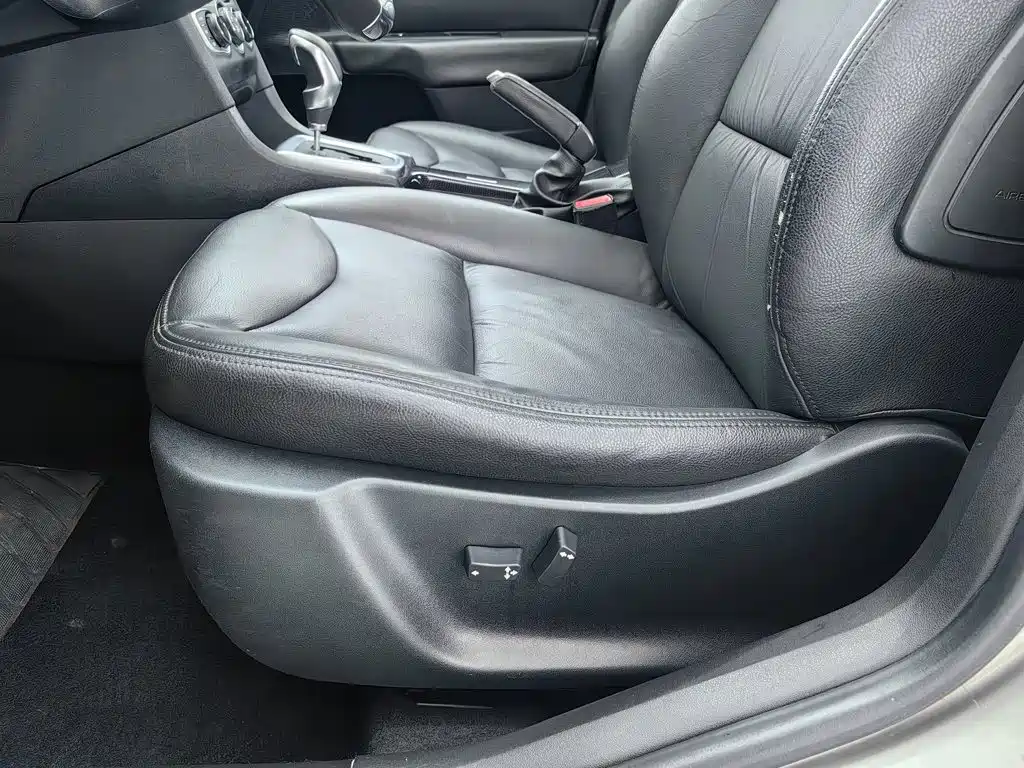 Citroen C4L — миниатюра 20