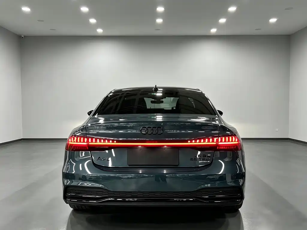 Audi A7L — миниатюра 6
