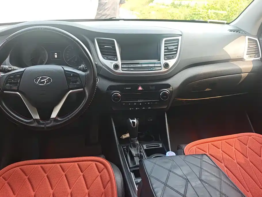 Hyundai Tucson — миниатюра 12