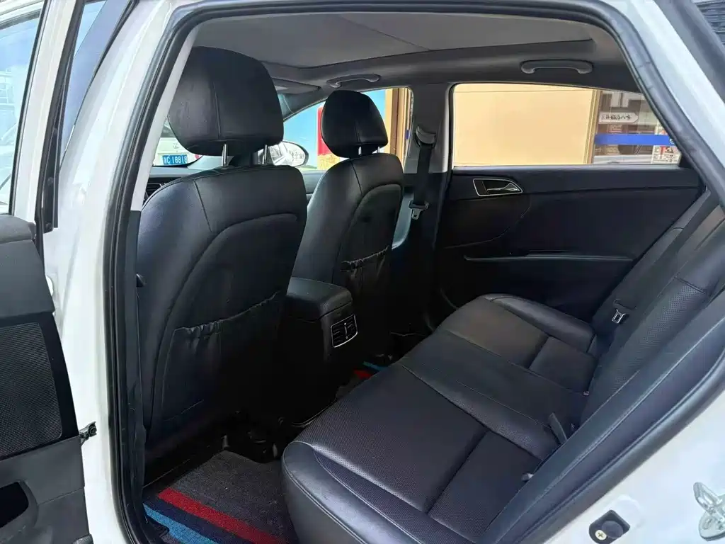 Hyundai Mistra — миниатюра 7