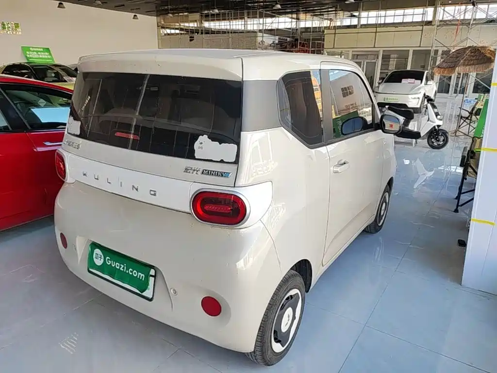 Wuling MINIEV — миниатюра 7