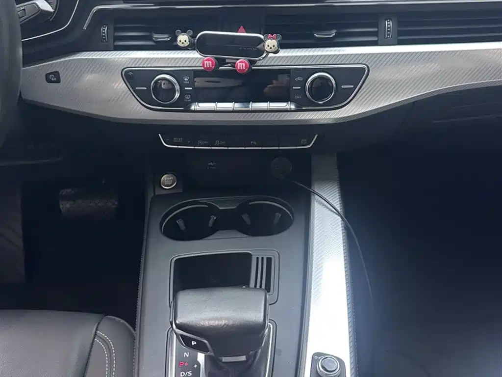Audi A4L — миниатюра 7