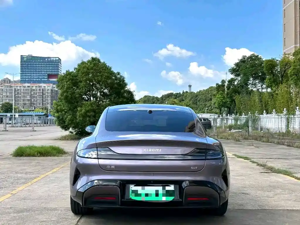 Xiaomi SU7 — миниатюра 8
