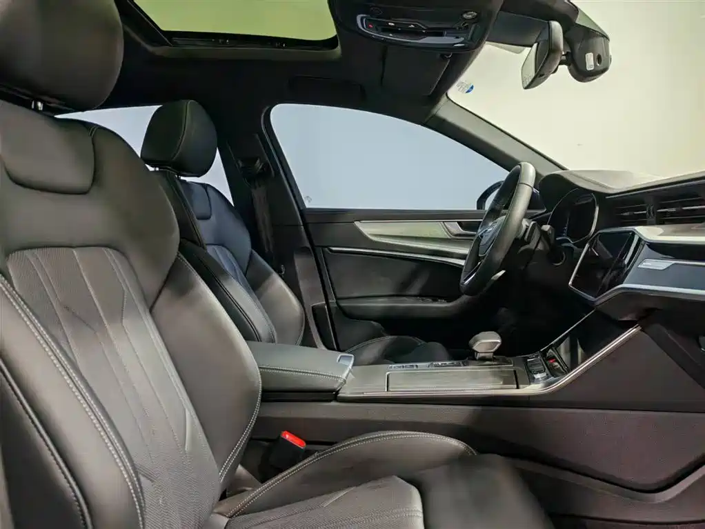 Audi A6L 2025 40 TFSI Luxury