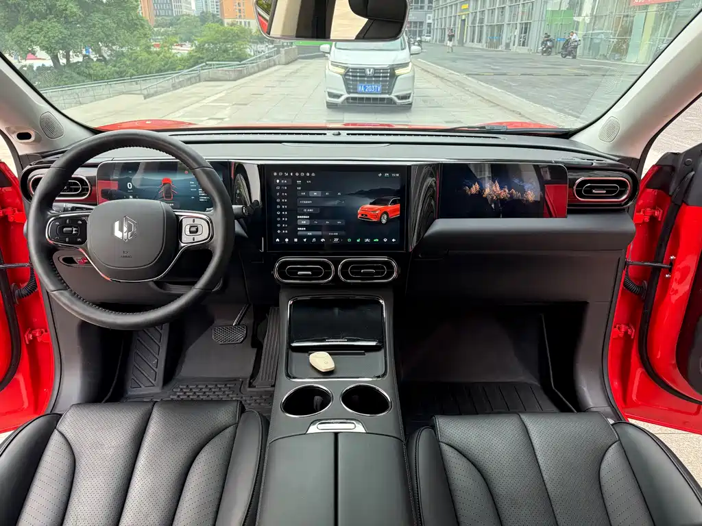 Leapmotor Leapmotor C11 — миниатюра 5