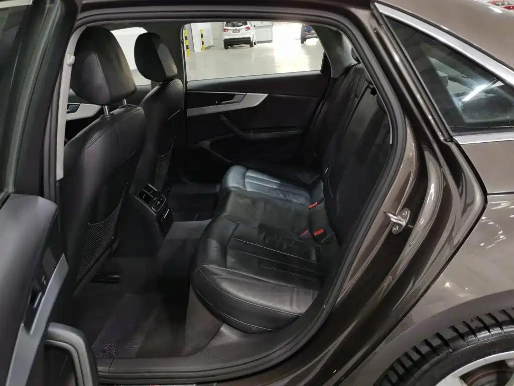 Audi A4L — миниатюра 15