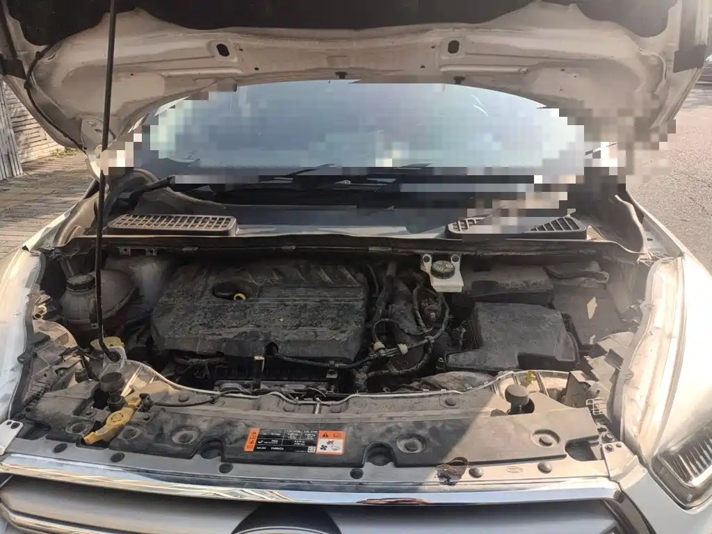 Ford Kuga — миниатюра 21