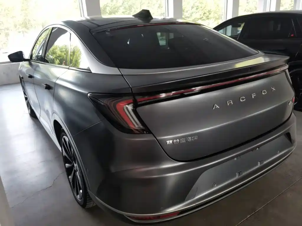 ARCFOX Alpha S — миниатюра 5