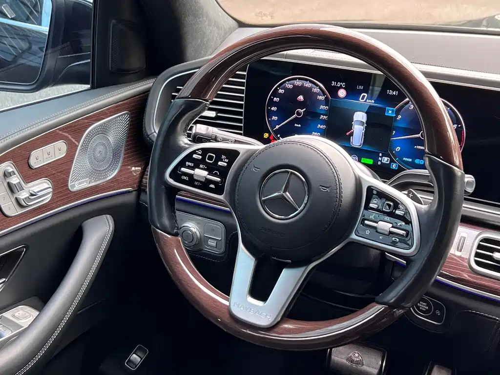 Mercedes-Benz GLS — миниатюра 9