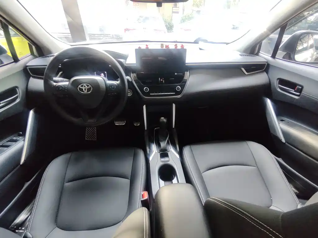 Toyota Corolla Cross — миниатюра 6