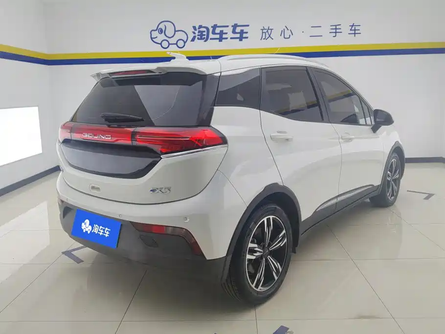 BAIC EX3 — миниатюра 3
