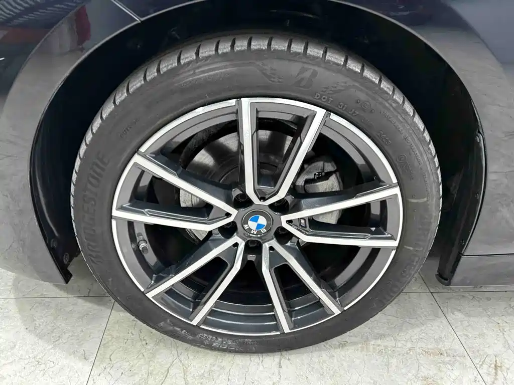 BMW 3 Series — миниатюра 25