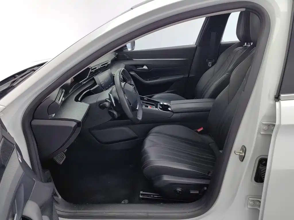 Peugeot 508 — миниатюра 10