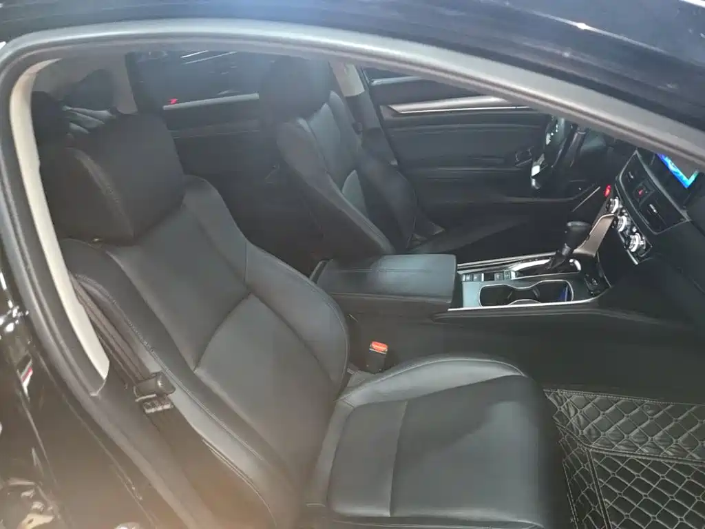 Honda Accord — миниатюра 25