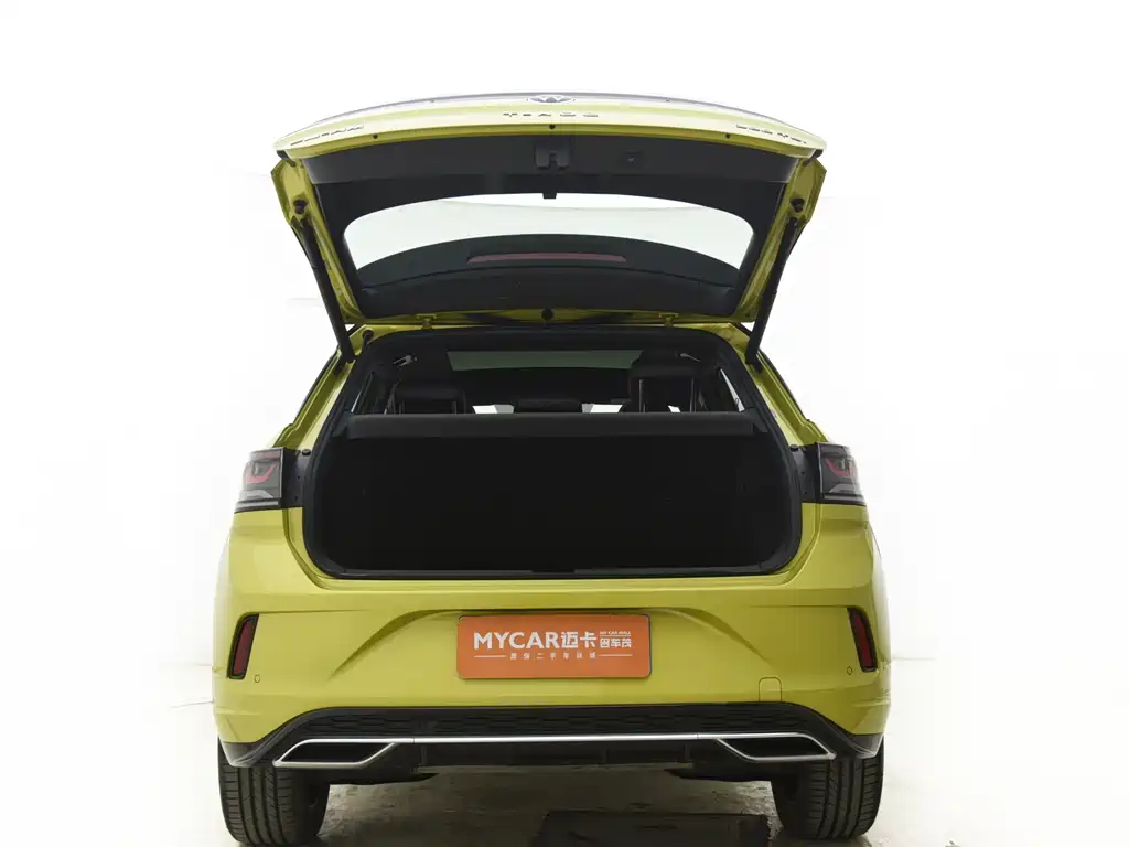 VOLKSWAGEN T ROC EXPLORING SONGS