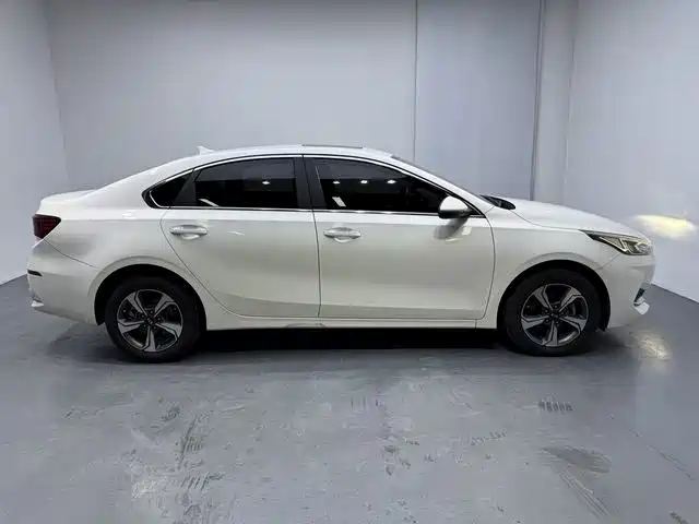 Kia K3 — миниатюра 4