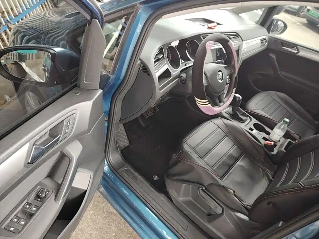Volkswagen Touran — миниатюра 16