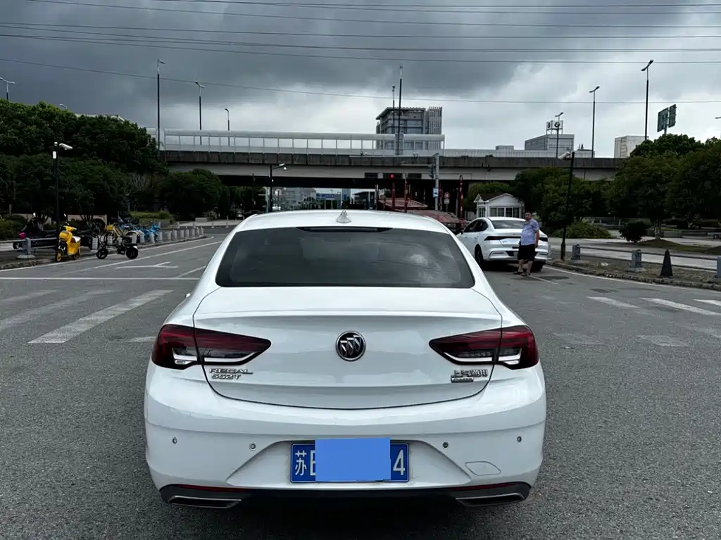 Buick Regal — миниатюра 5