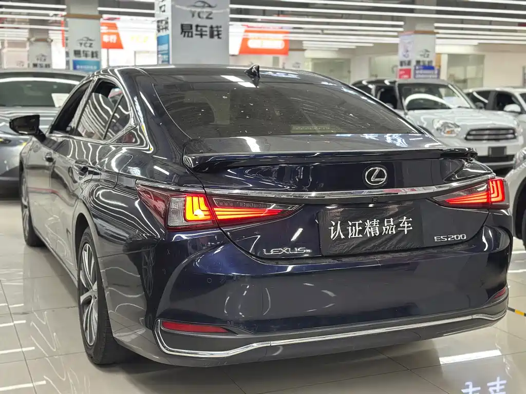 Lexus ES — миниатюра 6