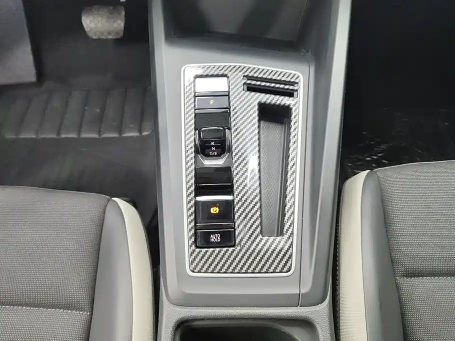 Volkswagen Golf — миниатюра 16